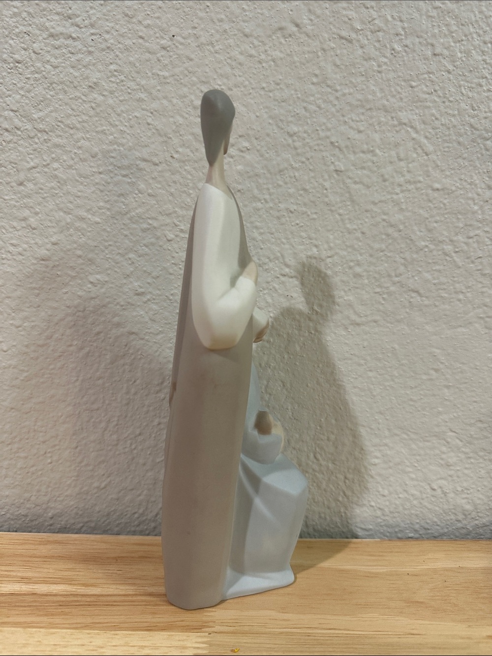 Lladro Holy Family Nativity Mat Finish 9” - Picture 4 of 6